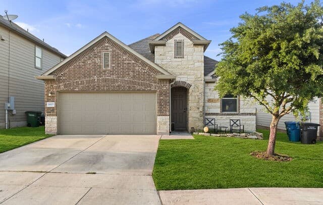 3-bedroom rental at 6615 Freedom Rnch in San Antonio, TX — photo 1