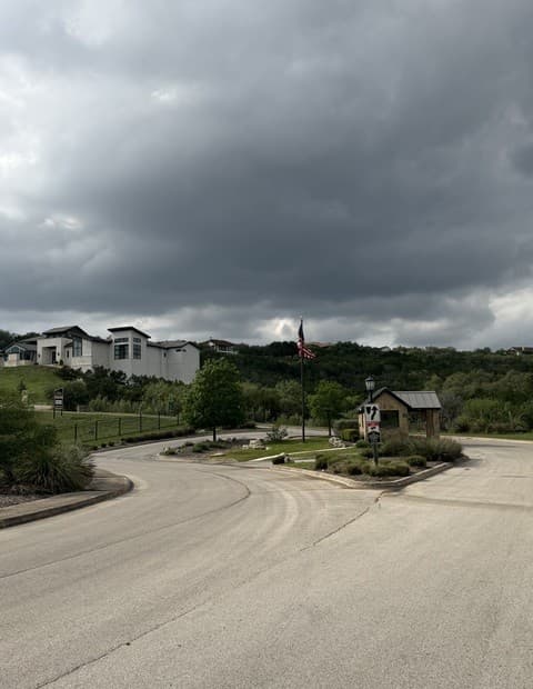 rental at 518 Winding Ravine in San Antonio, TX — photo 2