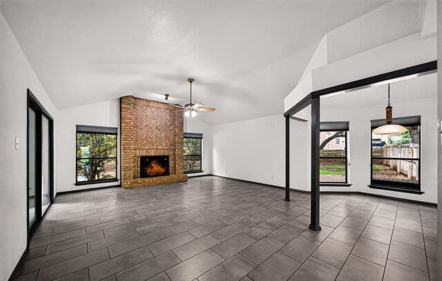 4-bedroom rental at 25334 Hazy Hollow in San Antonio, TX — photo 3