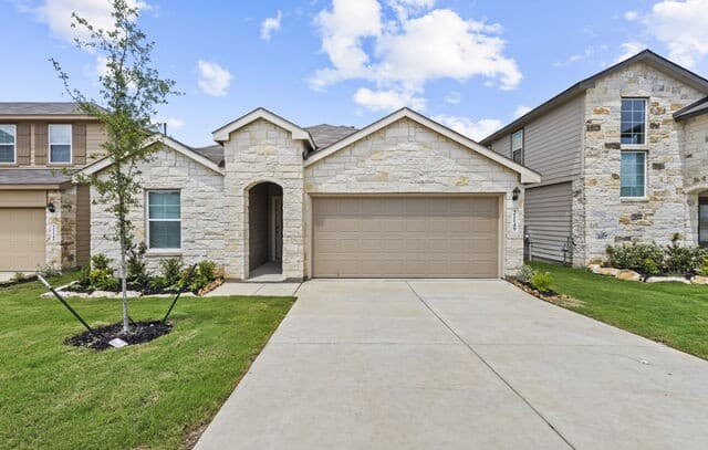 4-bedroom rental at 21149 Boulder Flats in San Antonio, TX — photo 1