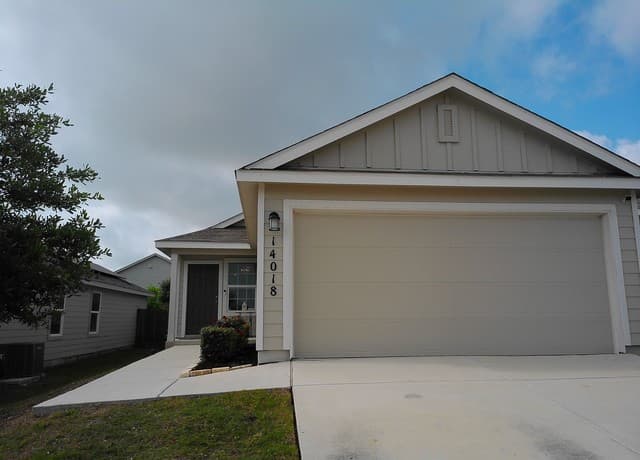 3-bedroom rental at 14018 Homestead Way in San Antonio, TX — photo 2