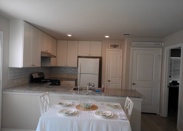 3-bedroom rental at 14018 Homestead Way in San Antonio, TX — photo 5