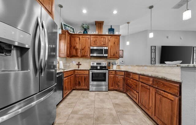 3-bedroom rental at 197 Cibolo Ridge Dr in La Vernia, TX — photo 2