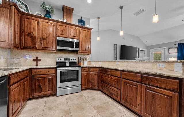 3-bedroom rental at 197 Cibolo Ridge Dr in La Vernia, TX — photo 4