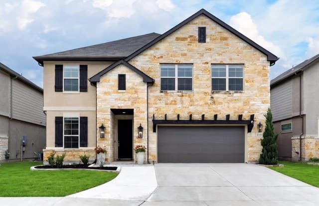 4-bedroom rental at 6718 Gailan Ranch in San Antonio, TX — photo 1