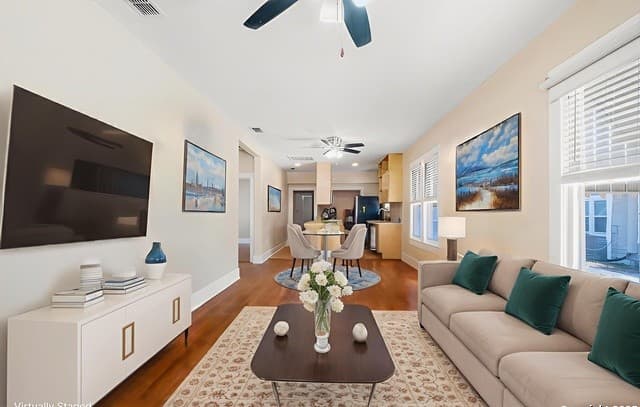3-bedroom rental at 428 W Lullwood Ave in San Antonio, TX — photo 4