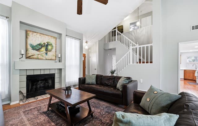 3-bedroom rental at 9310 Andersonville LN in San Antonio, TX — photo 5