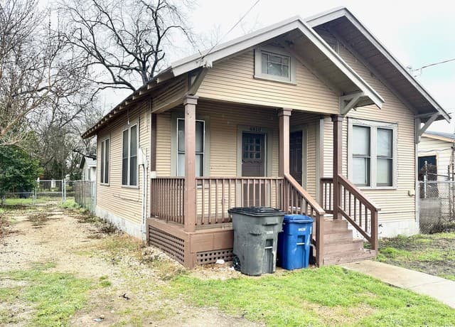 rental at 4810 John Victor in San Antonio, TX — photo 1