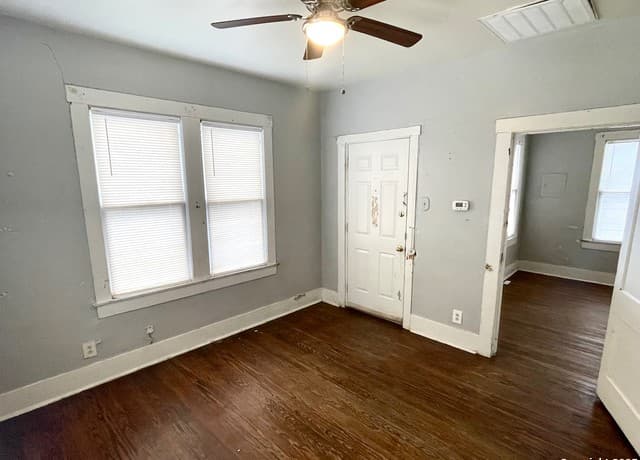 rental at 4810 John Victor in San Antonio, TX — photo 5