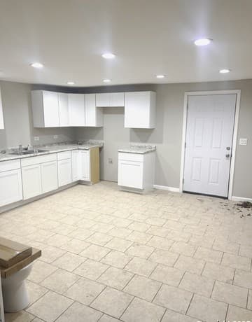 rental at 125 Glenwood Ct in San Antonio, TX — photo 4