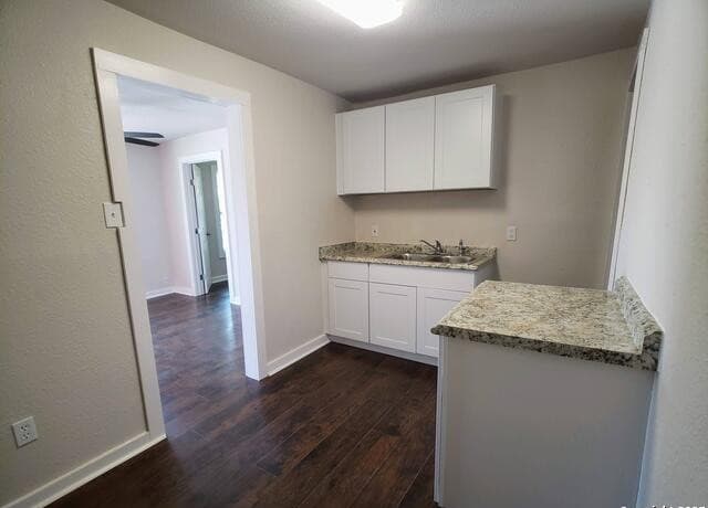 rental at 1529 N Walters in San Antonio, TX — photo 4