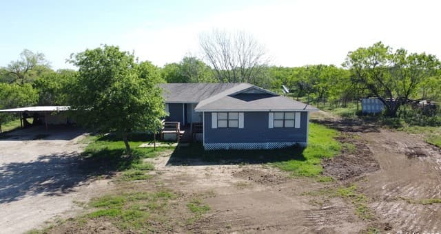 rental at 18234 Benton City Rd in Von Ormy, TX — photo 1