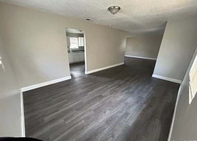 rental at 18234 Benton City Rd in Von Ormy, TX — photo 2