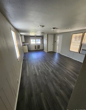 rental at 128 Winship Rd in Pleasanton, TX — photo 5