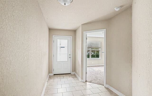 4-bedroom rental at 9303 Moon Shine in San Antonio, TX — photo 4