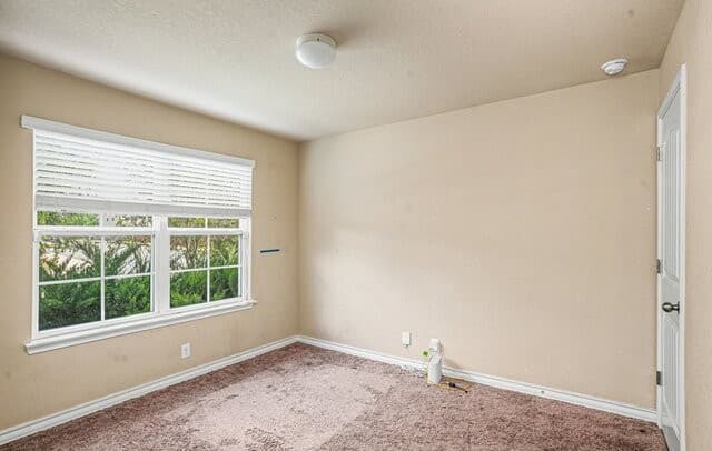 4-bedroom rental at 9303 Moon Shine in San Antonio, TX — photo 5