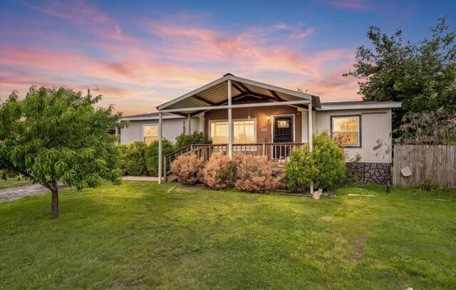 3-bedroom rental at 210 S County Road 5601 in Castroville, TX — photo 1
