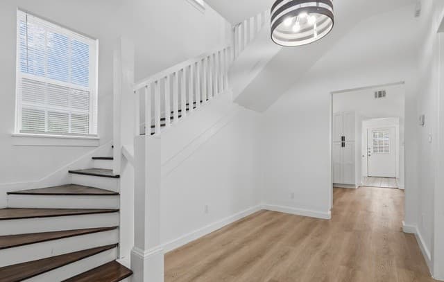 3-bedroom rental at 302 Topeka in San Antonio, TX — photo 3