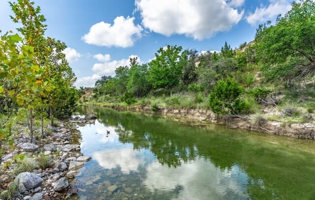 rental at 5013 N Little Creek Road in Utopia, TX — photo 3