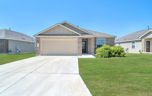 3-bedroom rental at 910 Hagen Way in San Antonio, TX — photo 1