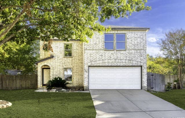 3-bedroom rental at 13567 Hickory Legend in San Antonio, TX — photo 1