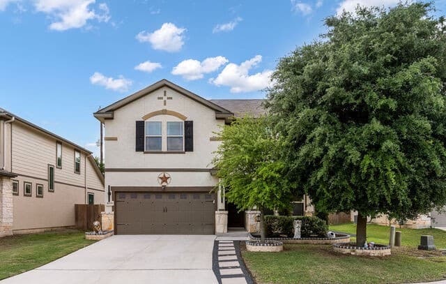 4-bedroom rental at 8319 Oak Harvest Dr in San Antonio, TX — photo 3