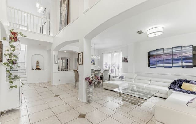 4-bedroom rental at 418 Mesa Hill in San Antonio, TX — photo 3