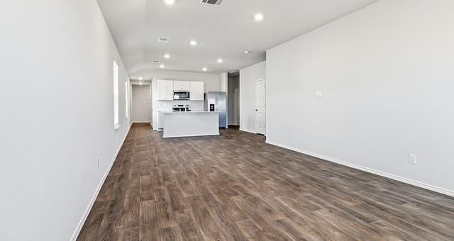 4-bedroom rental at 5329 Grass Hill Drive in San Antonio, TX — photo 5