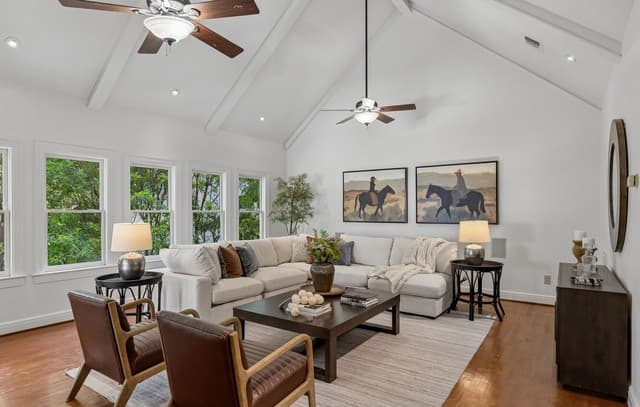 3-bedroom rental at 120 Lamont Ave in Alamo Heights, TX — photo 4