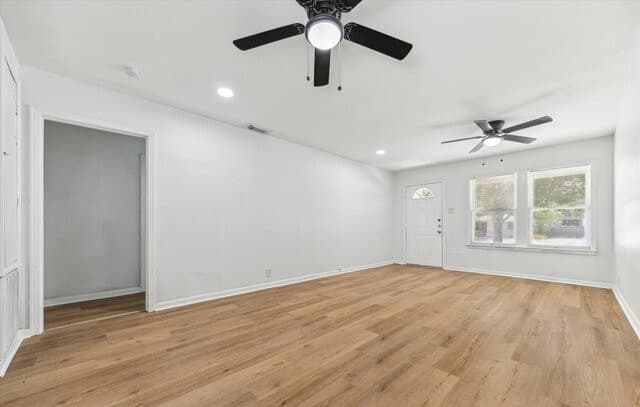 rental at 369 Babcock Rd in San Antonio, TX — photo 5