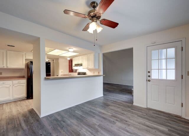 3-bedroom rental at 6903 Stockport Drive in San Antonio, TX — photo 4