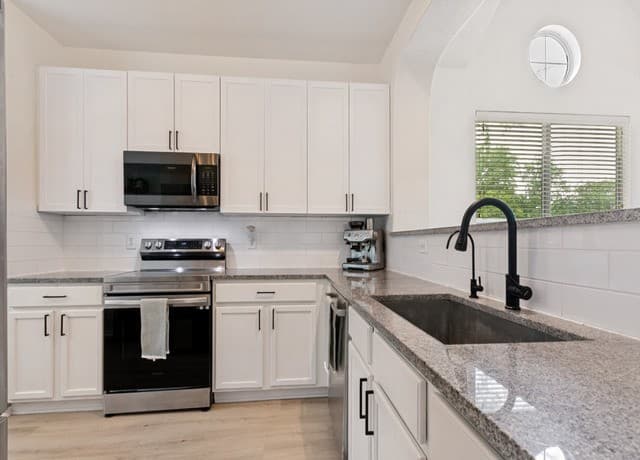 2-bedroom rental at 10903 Sangria Mist in San Antonio, TX — photo 4