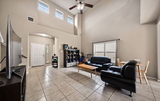 3-bedroom rental at 4906 Ballot Park in San Antonio, TX — photo 5