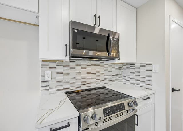 3-bedroom rental at 11410 Spring Rain in San Antonio, TX — photo 3