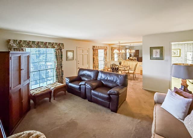 2-bedroom rental at 8401 N New Braunfels Ave Unit 323A in San Antonio, TX — photo 3
