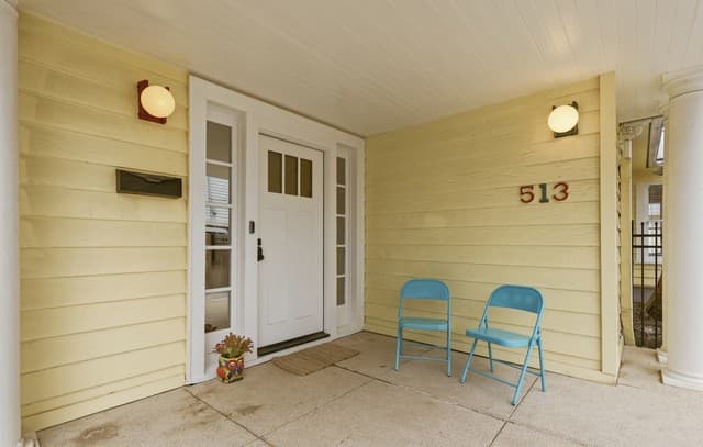 2-bedroom rental at 513 Fulton Ave in San Antonio, TX — photo 3