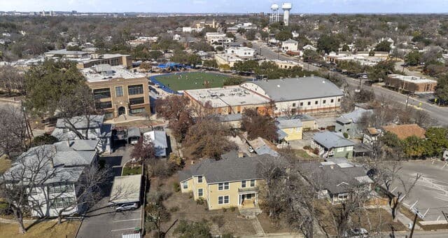 rental at 107 Willim in Alamo Heights, TX — photo 1