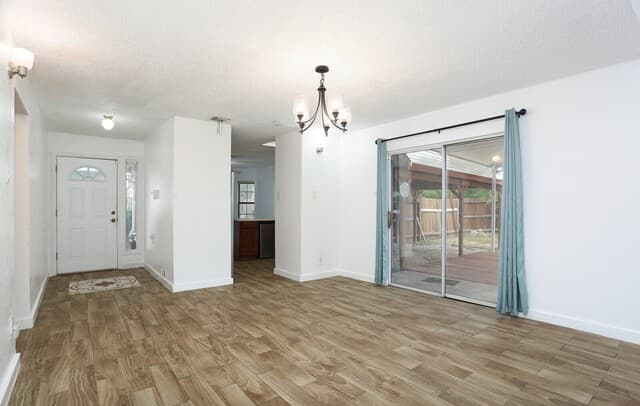 4-bedroom rental at 7068 Beech Trail Dr in San Antonio, TX — photo 5