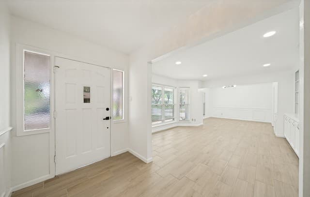 3-bedroom rental at 517 Balfour Dr in Windcrest, TX — photo 3