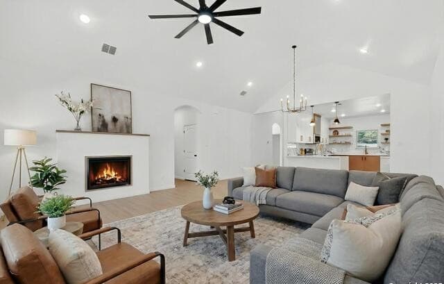 3-bedroom rental at 514 Contour Dr in Spring Branch, TX — photo 3