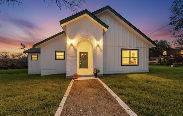 3-bedroom rental at 514 Contour Dr in Spring Branch, TX — photo 4