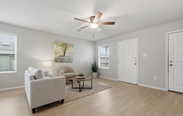 3-bedroom rental at 13927 Silos Meadows in San Antonio, TX — photo 5