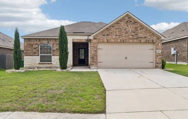 3-bedroom rental at 7811 Creekshore CV in San Antonio, TX — photo 1