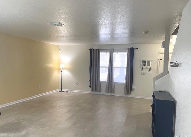 4-bedroom rental at 7431 Monets Gdn in San Antonio, TX — photo 4