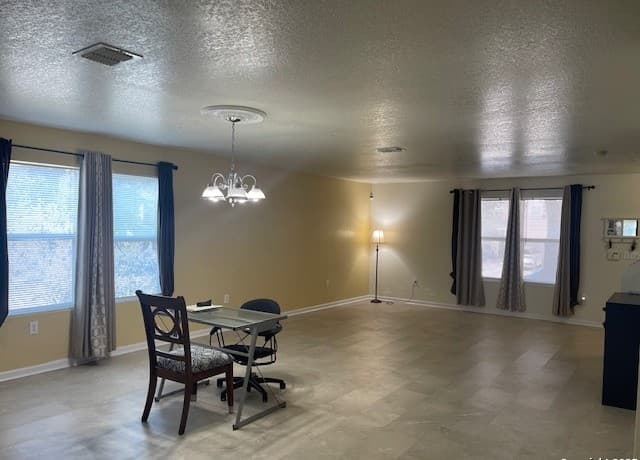 4-bedroom rental at 7431 Monets Gdn in San Antonio, TX — photo 5