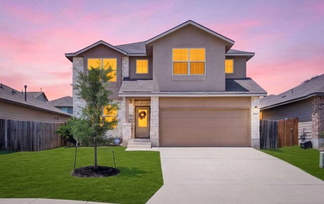 5-bedroom rental at 6527 Hoffman Pln in San Antonio, TX — photo 1