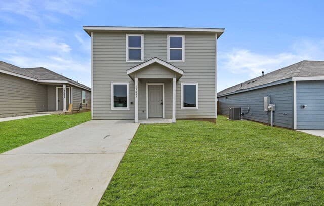 4-bedroom rental at 13043 Lake Fryer in St Hedwig, TX — photo 1