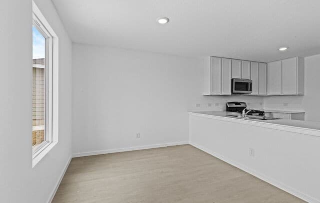 4-bedroom rental at 13043 Lake Fryer in St Hedwig, TX — photo 3