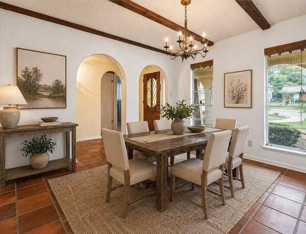 5-bedroom rental at 1722 Timber Oak St in San Antonio, TX — photo 5