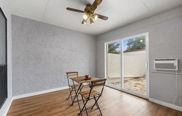 2-bedroom rental at 10311 Grand Cir in San Antonio, TX — photo 4